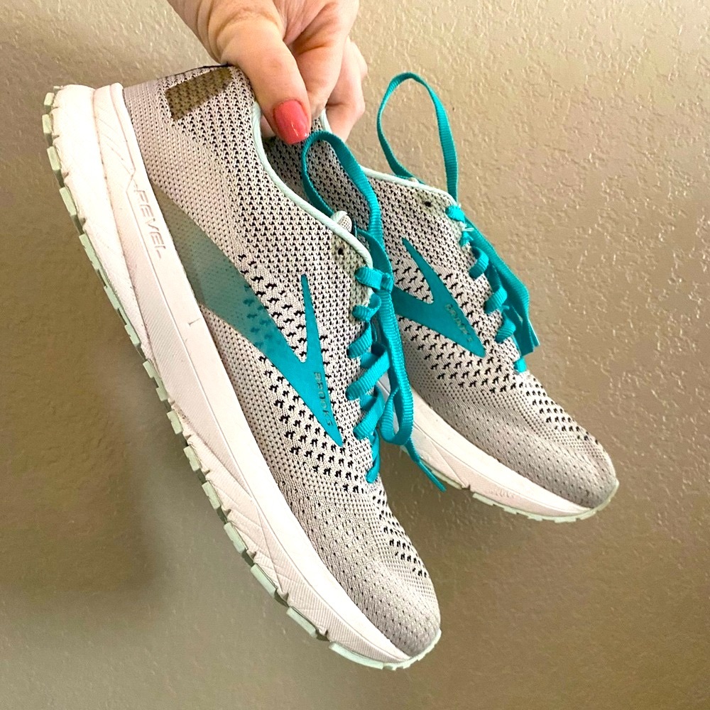 🔴SOLD🔴 Brooks • Revel 4, women’s 9